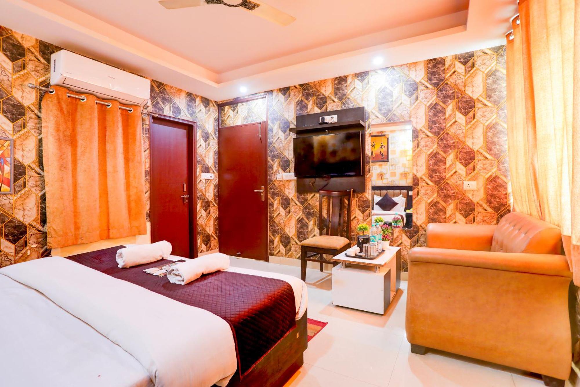 Hotel Luxury Global Nuova Delhi Esterno foto