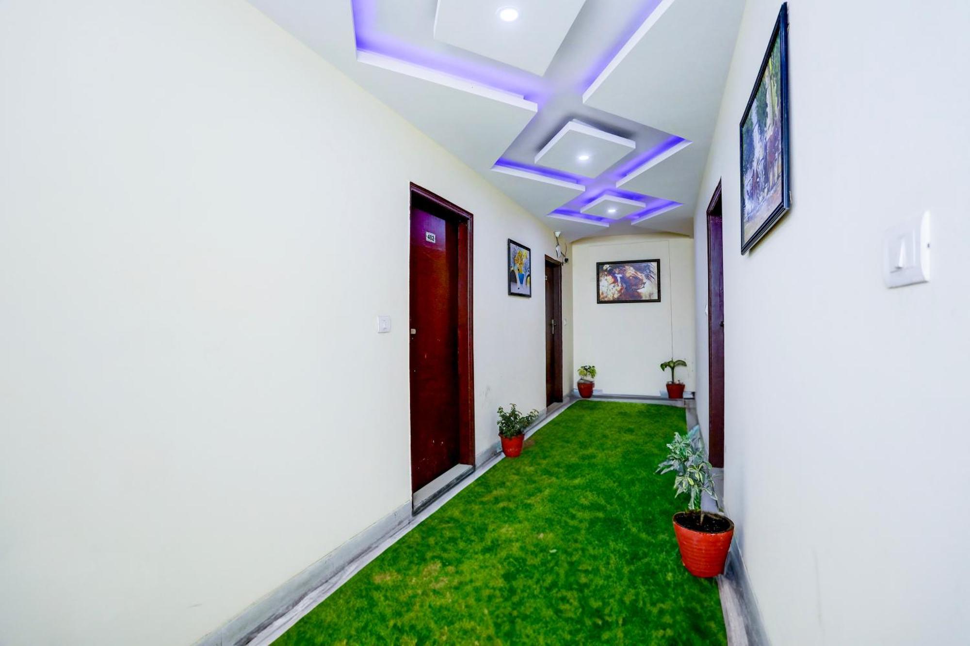Hotel Luxury Global Nuova Delhi Esterno foto